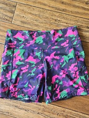 XL Constantly Varied Gear Shorts in Pink & Green Camo